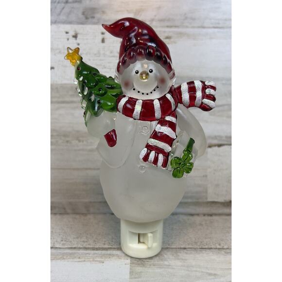 Snowman Night Light Holding Christmas Tree & Gift Works Great Unbranded - Picture 2 of 4